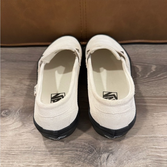 VANS Style 53 White Suede Spiked Slip On Loafers Size 9 - Picture 10 of 12